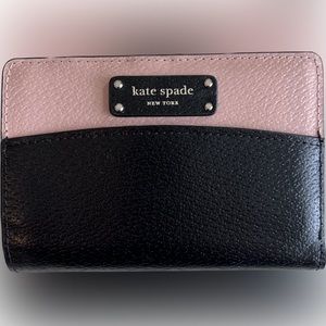 Kate Spade Medium Slim Bifold